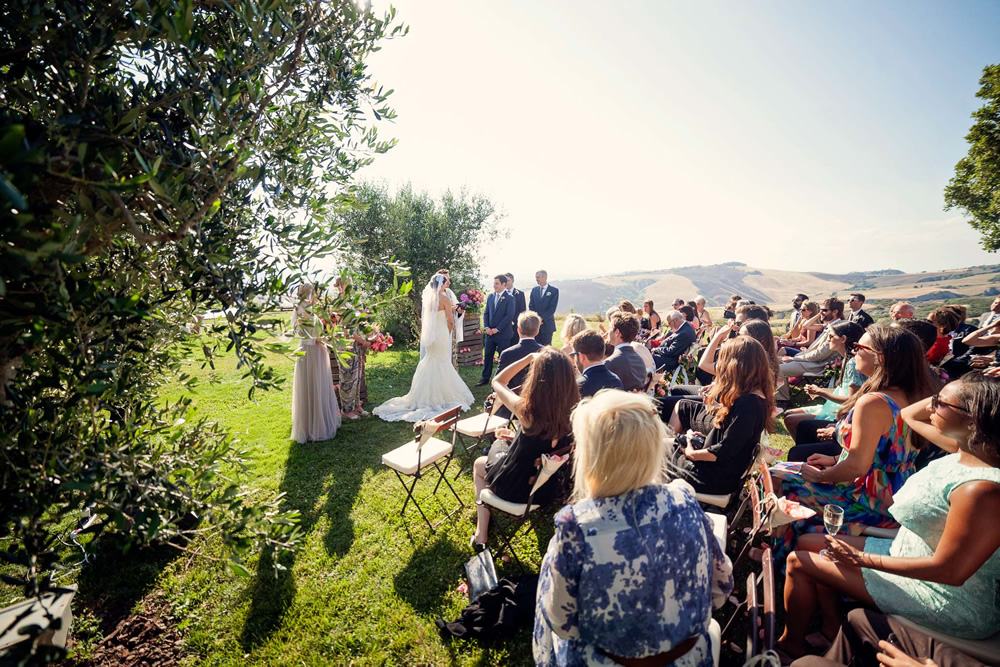 Getting married in Val d'Orcia